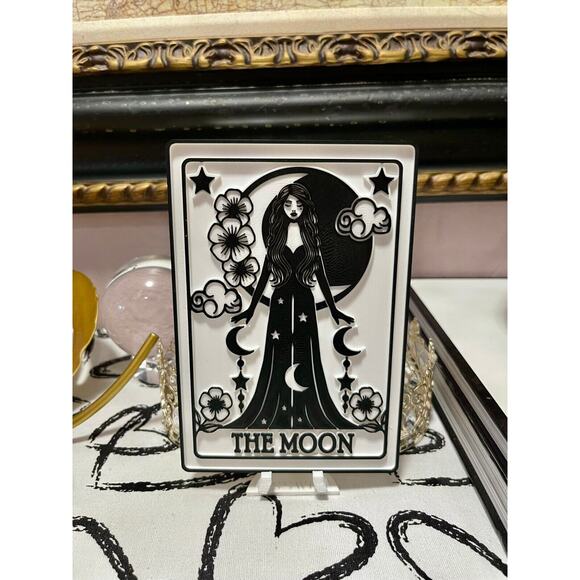 The Moon Tarot Card - Unique 3D Printed Art - Mystical Home Decor - Perfect Gift - Picture 1 of 3